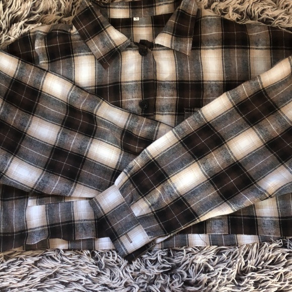 Small Crop shirts/sweaters never worn - Picture 3 of 6